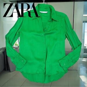 Zara   Kelly Green Satin Effects Top